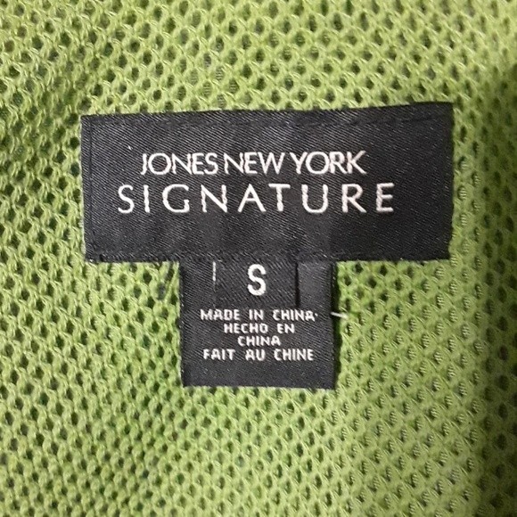 NEW Jones New York Green Raincoat Small Lightweight Windbreaker Hooded Jacket - Picture 10 of 11